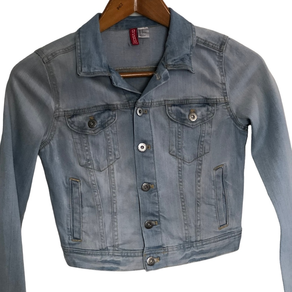 Light Wash Denim Jacket H&M Divided Women’s Red Concept Buttons Size 8